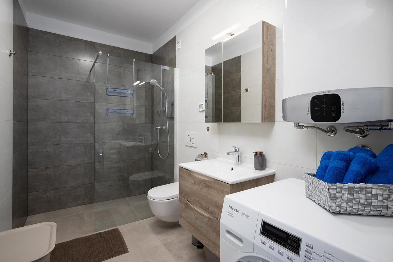 Apartman Damjan Pjescana Uvala Exterior photo