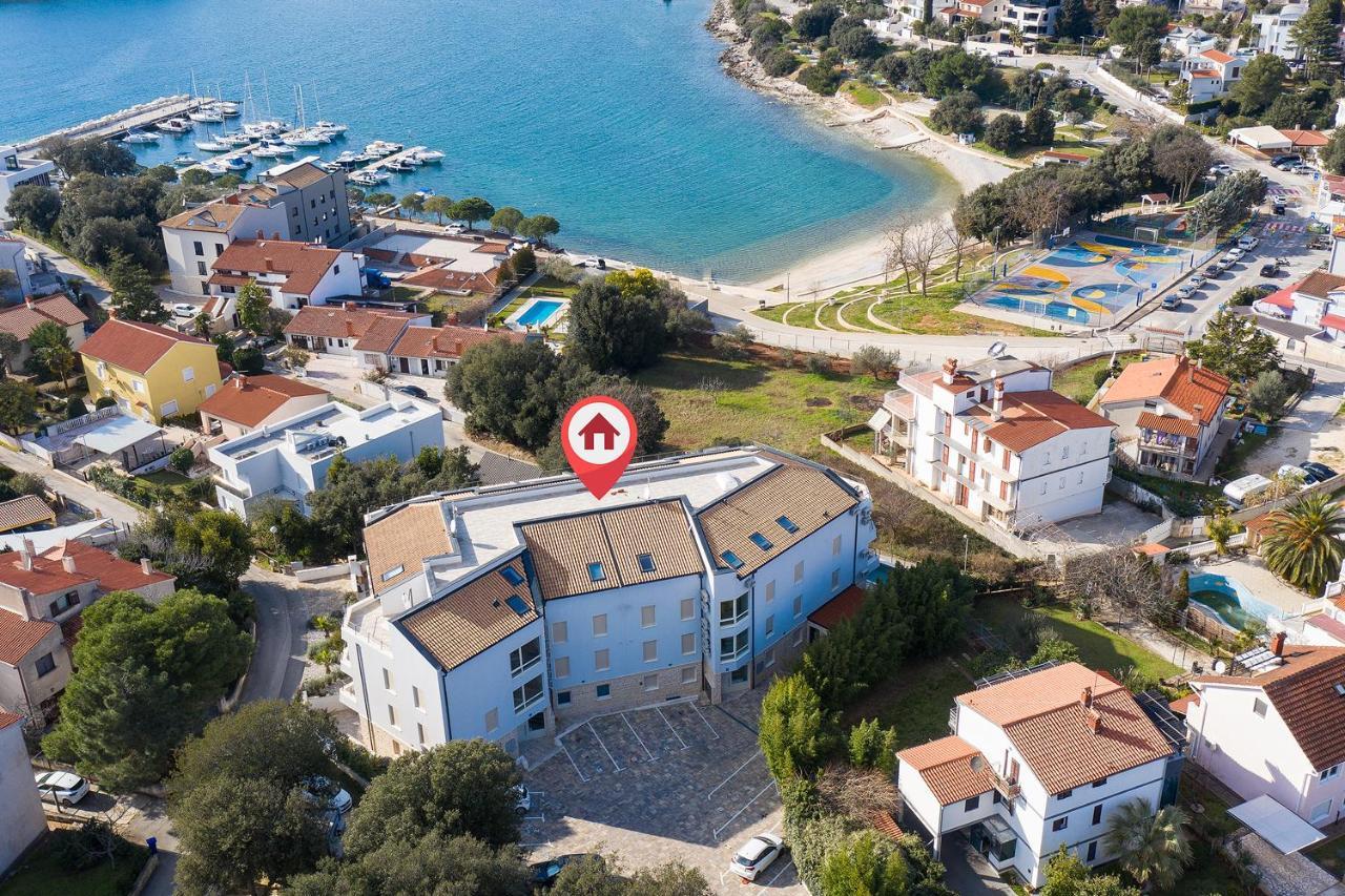 Apartman Damjan Pjescana Uvala Exterior photo